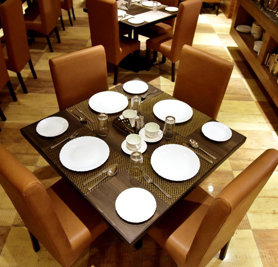 Hotel Crystal Grand Haldwani Ngoại thất bức ảnh