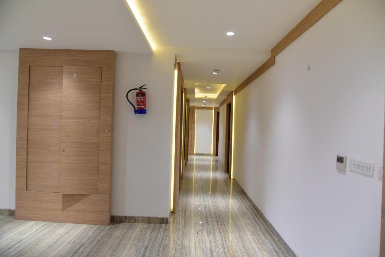 Hotel Crystal Grand Haldwani Ngoại thất bức ảnh